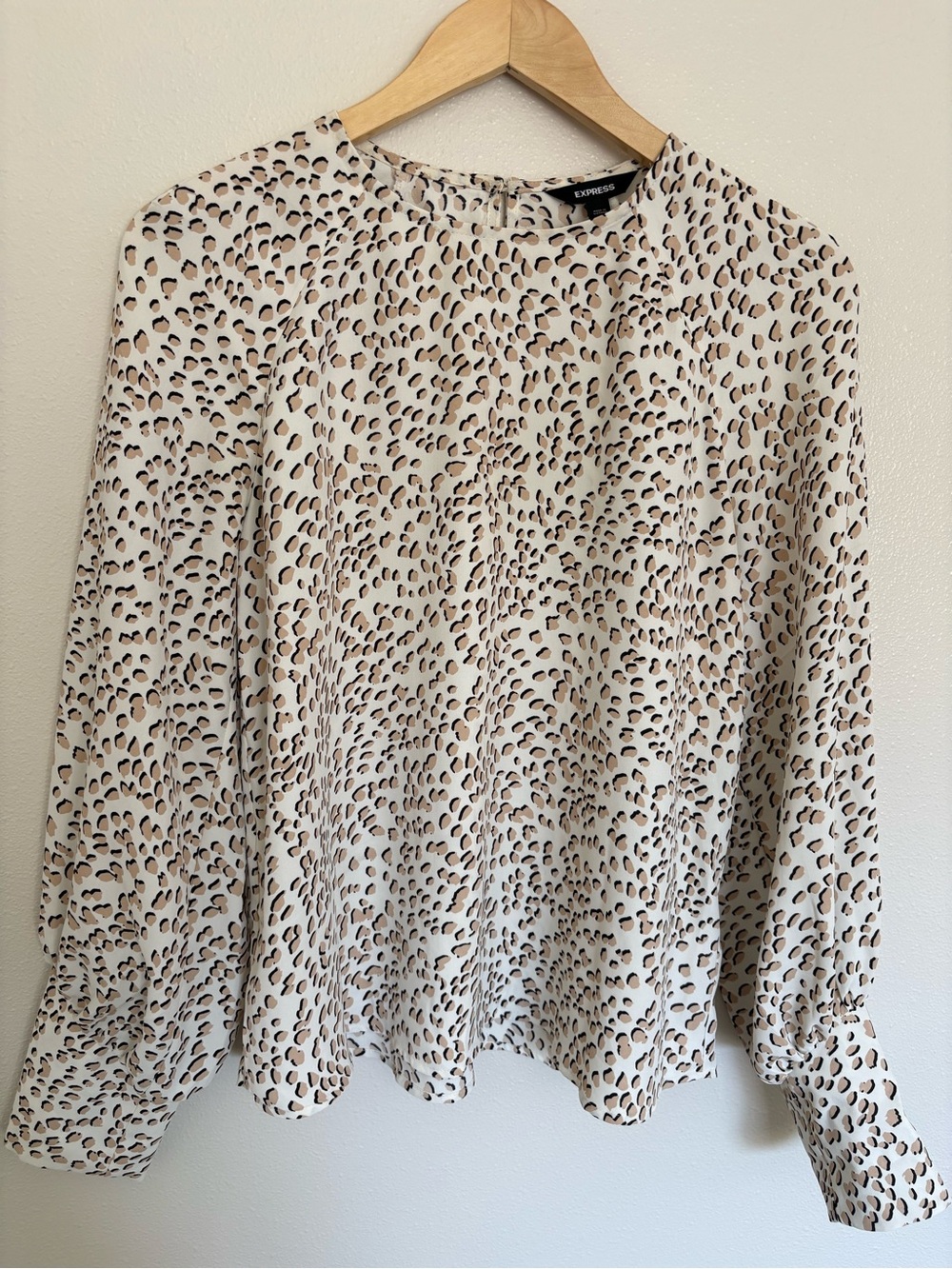 Express Women’s Off-white Leopard Print Long-Sleeve Blouse